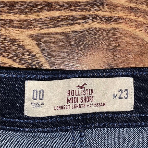 Hollister Jean Shorts - Picture 3 of 3